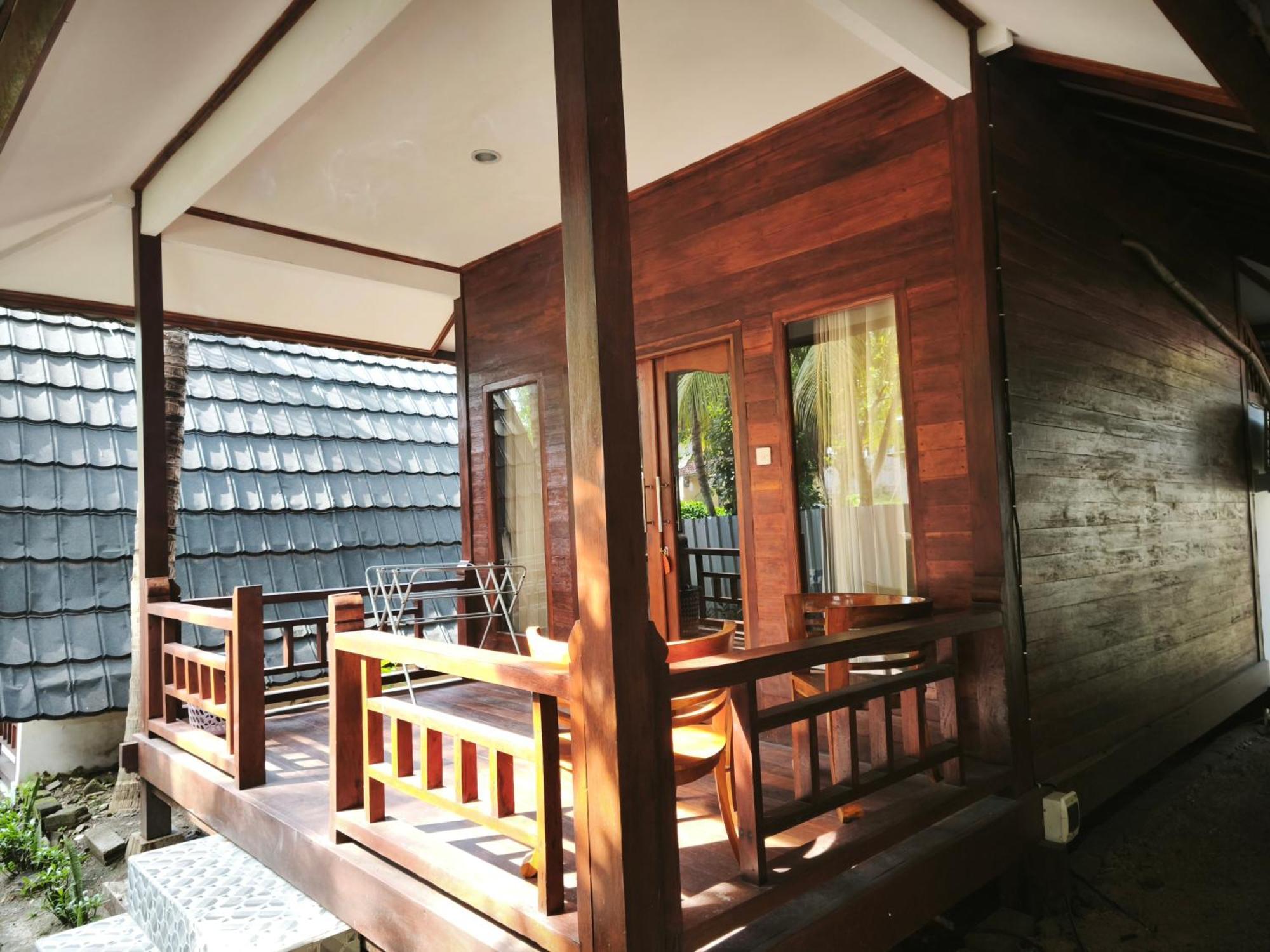 Matahari Bungalow 3 ギリ・アイル エクステリア 写真
